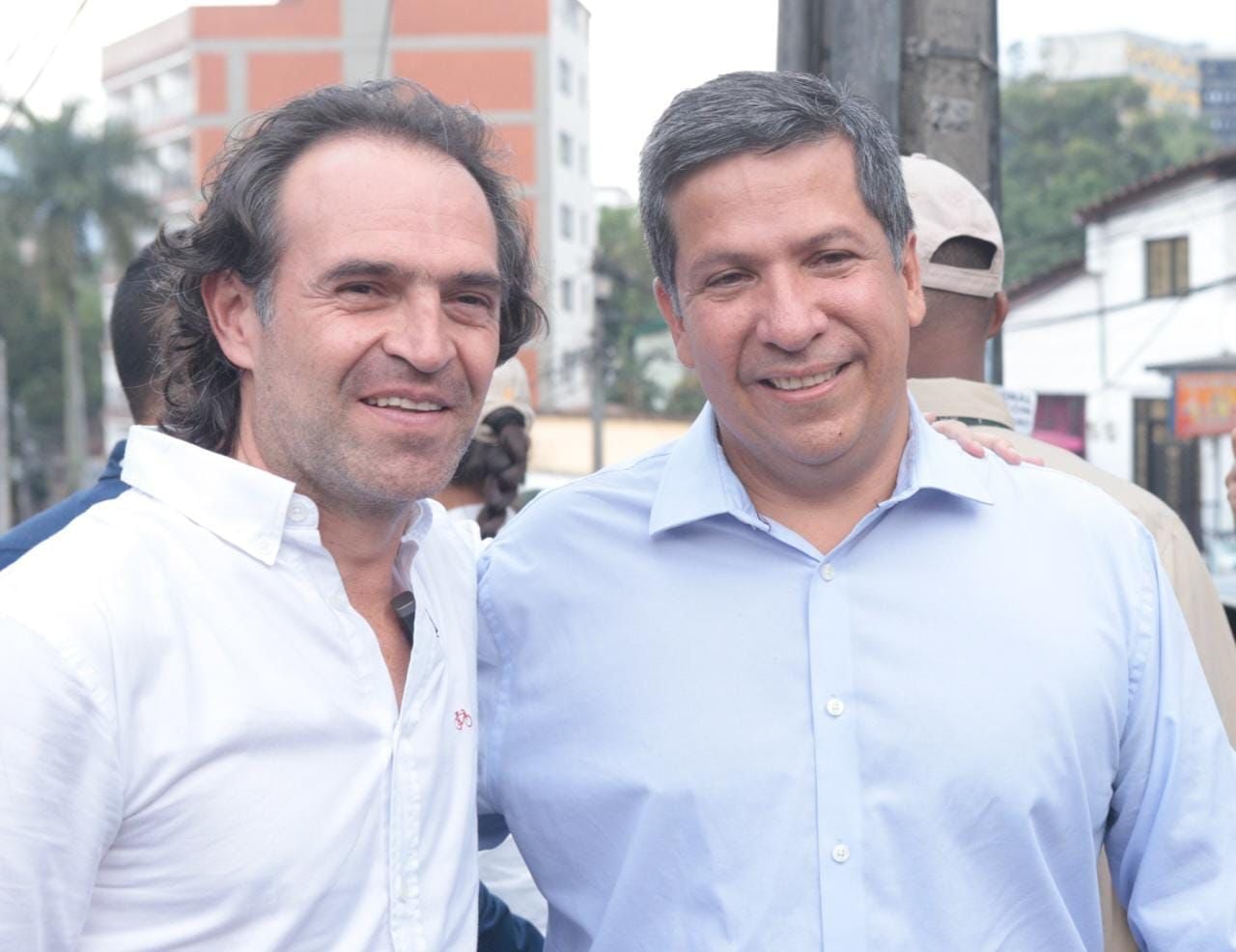 dos personas, fico y lara formula presidencial