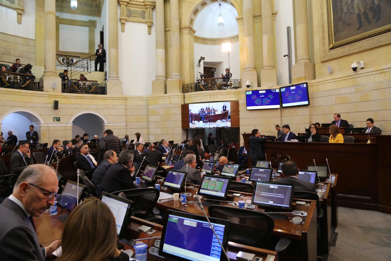 foto plenaria del senado de colombia